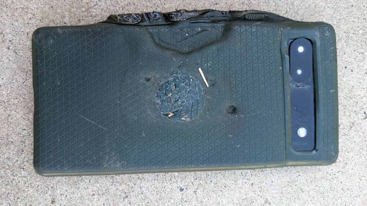 google-pixel-6a-melted