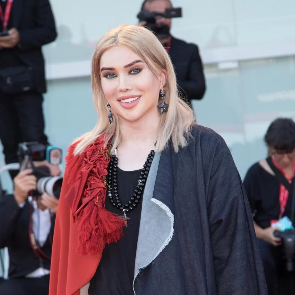 اولی لندن با ظاهر زنانه