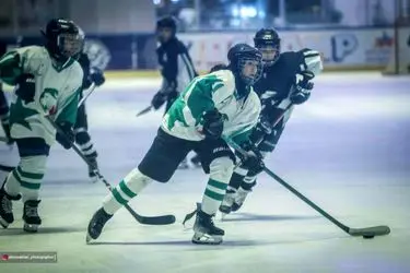 سیمرغ قهرمان دومین دوره لیگ هاکی روی یخ دختران شد