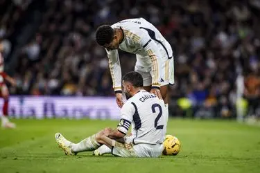 جراحی زانو دنی کارواخال را چند ماه از میادین دور میکند