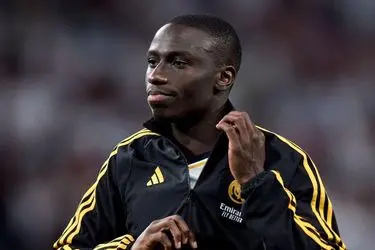 ۱۷ مصدومیت در ۵ سال برای مدافع آسیب‌پذیر رئال