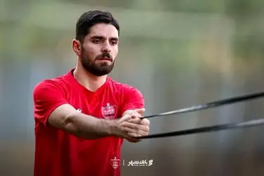 بازگشت ستاره پرسپولیس به فهرست قرمزها در جدال با گل‌گهر