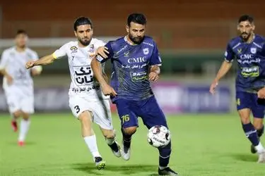پوستر جنجالی علیه استقلال حذف شد