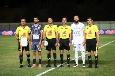تساوی بدون گل استقلال و چادرملو در نیمه اول