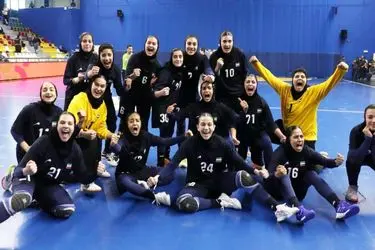کامبک شگفت‌انگیز دختران هندبال ایران/ قزاقستان هم زانو زد