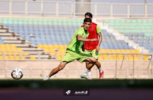 گزارش تصویری تمرین امروز پرسپولیس با یک مهمان ویژه
