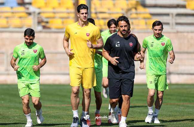 گزارش تصویری تمرین امروز پرسپولیس با یک مهمان ویژه