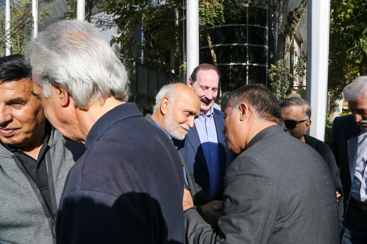 مراسم تشییع پیکر مرحوم اکبر کارگرجم(عکس)