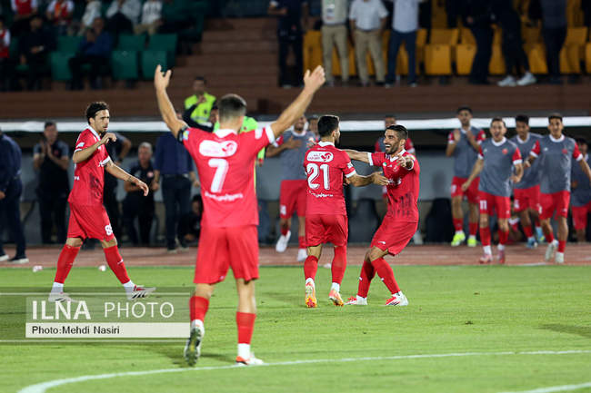 گزارش تصویری تیم‌های پرسپولیس و ذوب آهن اصفهان