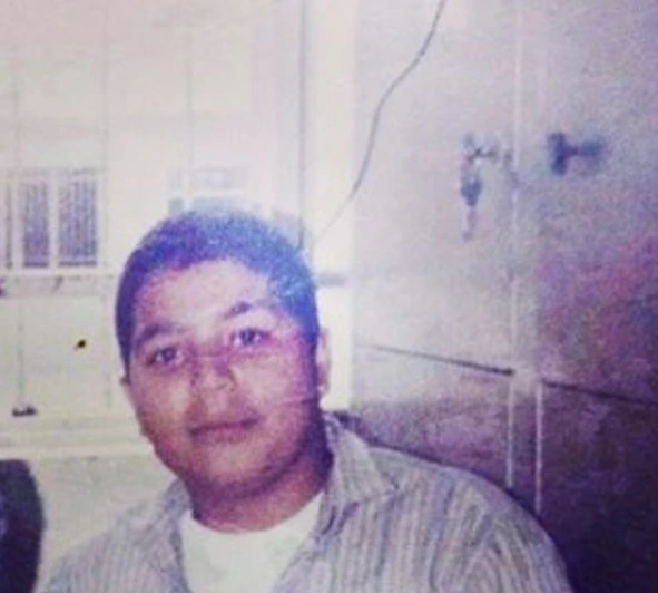 عکس زیرخاکی از چهره جالب رضا صادقی در دوران کودکی عکس زیرخاکی از چهره جالب رضا صادقی در دوران کودکی