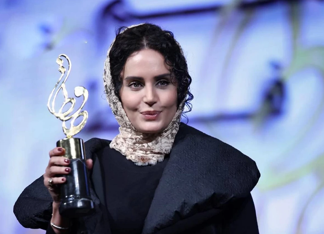 باورتان می شود الناز شاکردوست در سن بلوغ این شکلی شده بود+ عکس