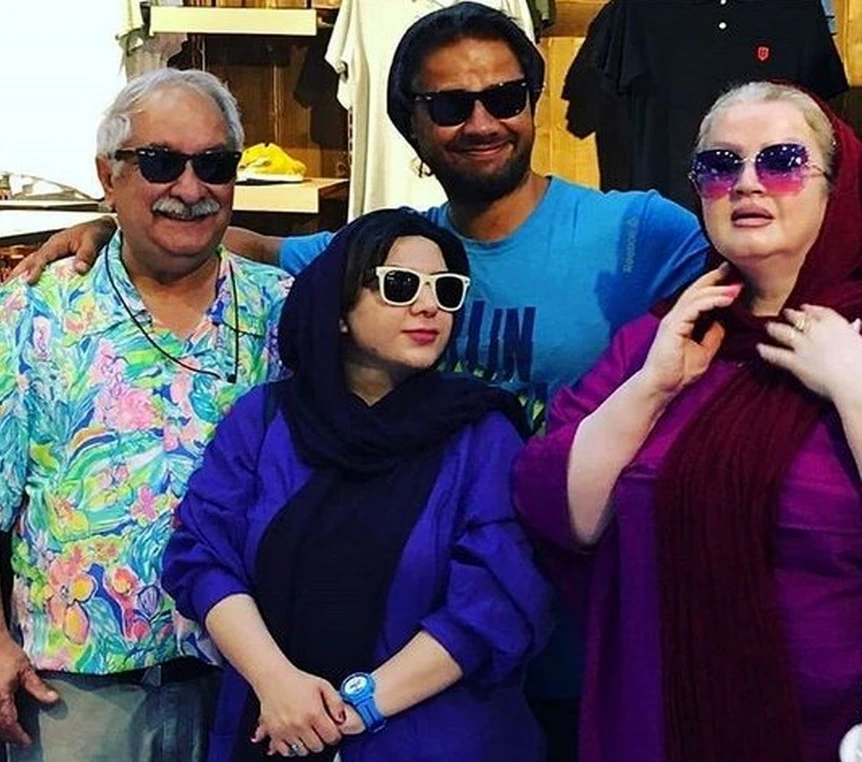 باورتان می شود خانواده علی صادقی صد درصد شبیه خودش باشند+ عکس باورتان می شود خانواده علی صادقی صد درصد شبیه خودش باشند+ عکس