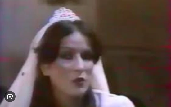 تصویری شوکه کننده از چهره محبوبه بیات در سینمای قبل انقلاب و اوج جوانی تصویری شوکه کننده از چهره محبوبه بیات در سینمای قبل انقلاب و اوج جوانی