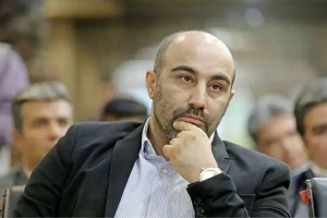 عکس عاشقانه محسن تنابنده و همسرش در خانه