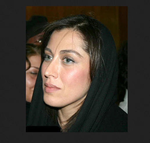 باورتان می شود این خانم همان مهتاب کرامتی است که آرایش نکرده+ عکس