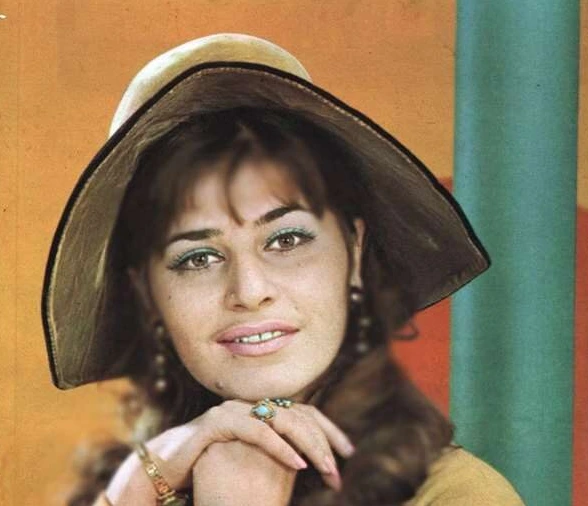 با دیدن چهره “هما روستا” در سینمای قبل انقلاب دهانتان باز می ماند/ عکس با دیدن چهره “هما روستا” در سینمای قبل انقلاب دهانتان باز می ماند/ عکس