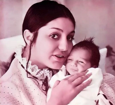 چهره واقعی گوگوش هنگام زایمان کامبیز در بیمارستان+ عکس چهره واقعی گوگوش هنگام زایمان کامبیز در بیمارستان+ عکس