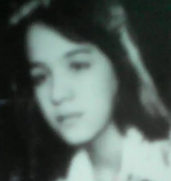 واقعا گیتی معینی در دوران جوانی این شکلی بود+ عکس واقعا گیتی معینی در دوران جوانی این شکلی بود+ عکس