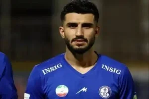 آسیبدیدگی محمد شریفی در برخورد شدید با سروش رفیعی