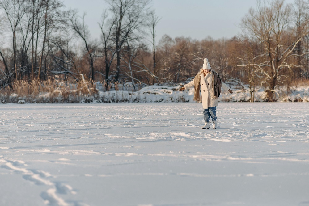 استایل زمستانی با شلوار جین زنانه-بانی مد
