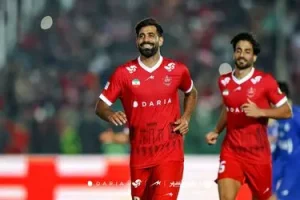 یزله کنعانی مقابل سکوهای پرسپولیس (عکس)