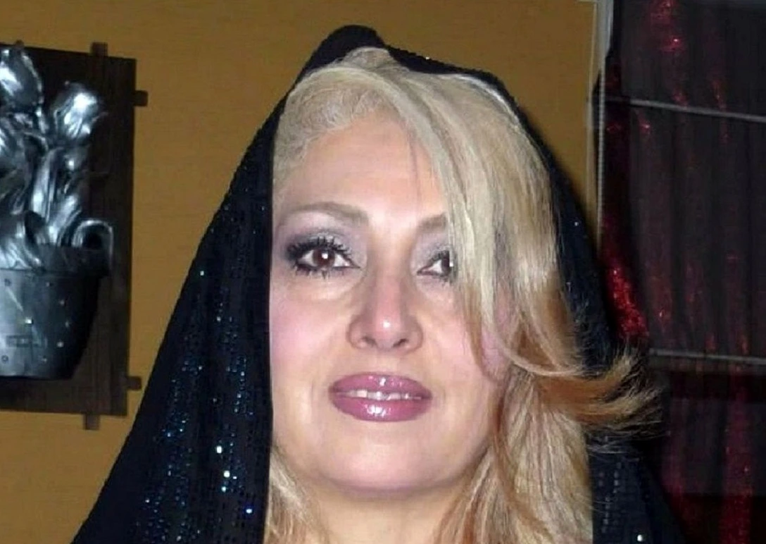 عکس زیرخاکی؛ وقتی لیلا فروهر در سن و سال بالا لباس عروس به تن کرد