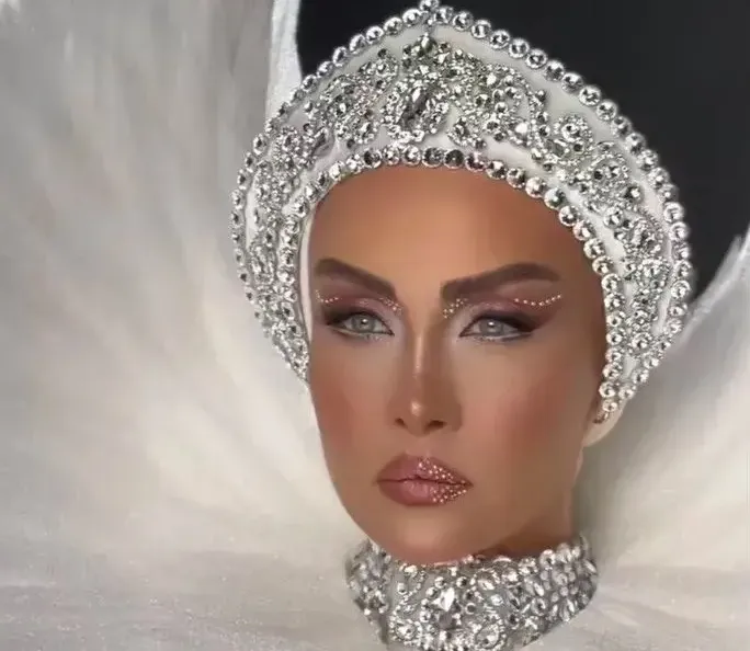 حدیث فولادوند دوباره عروس شد+ عکسی با لباسی مجلل و پر از جواهر