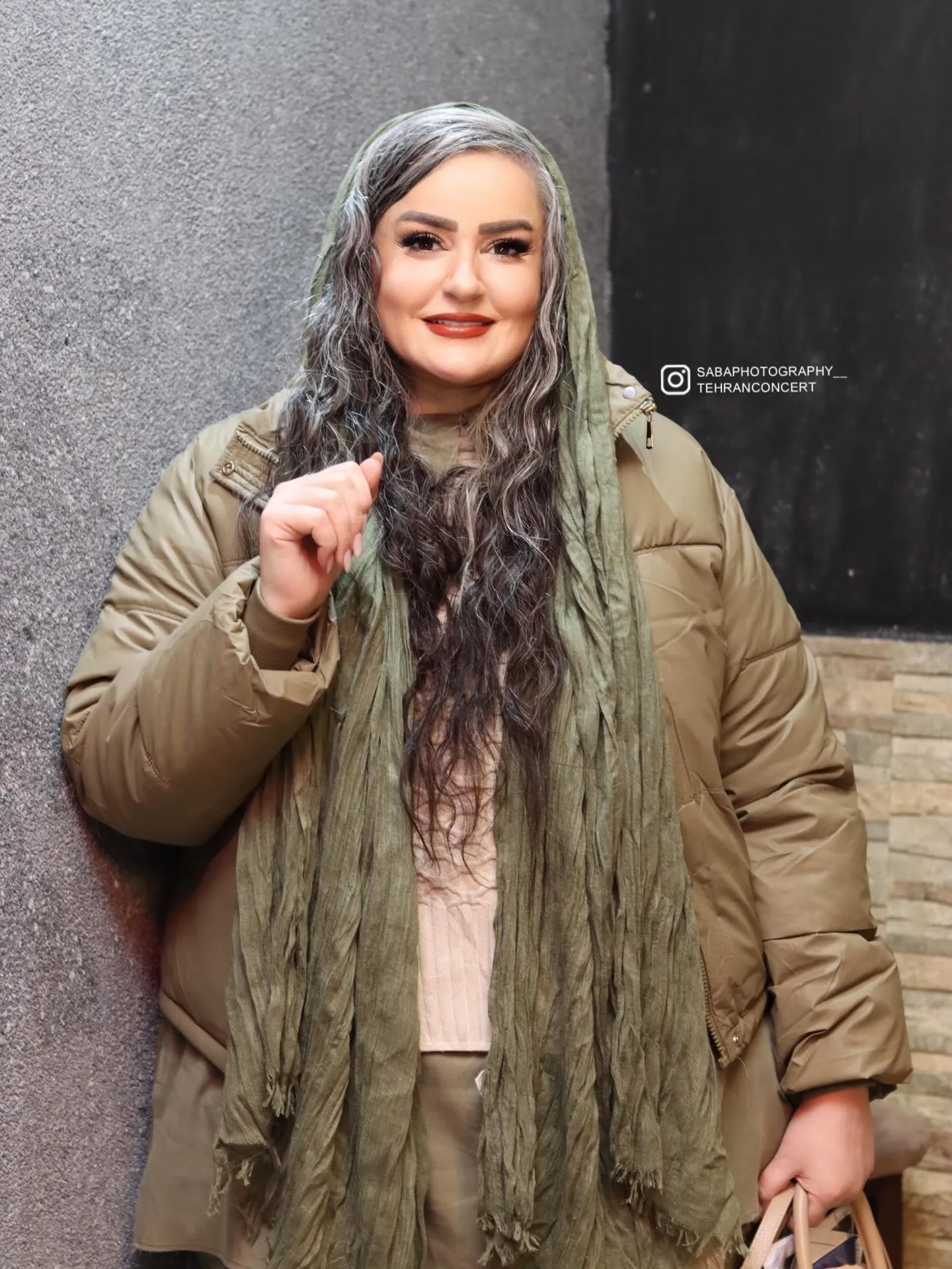 استایل پاییزی نعیمه نظامدوست در جشنواره نمایش کمدی استایل پاییزی نعیمه نظامدوست در جشنواره نمایش کمدی