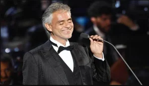 آندرهآ بوچلی خواننده جام جهانی امسال شد