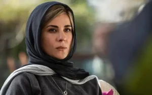 پرتره هنریِ سارا بهرامی به شکل یک الهه