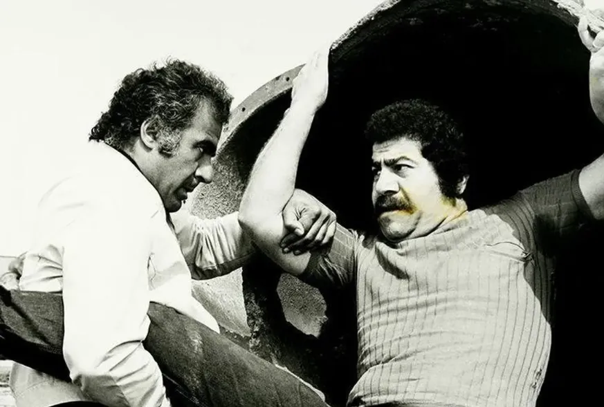 تصویر دیده‌نشده از ستاره قبلِ انقلاب در خط مقدم جبهه