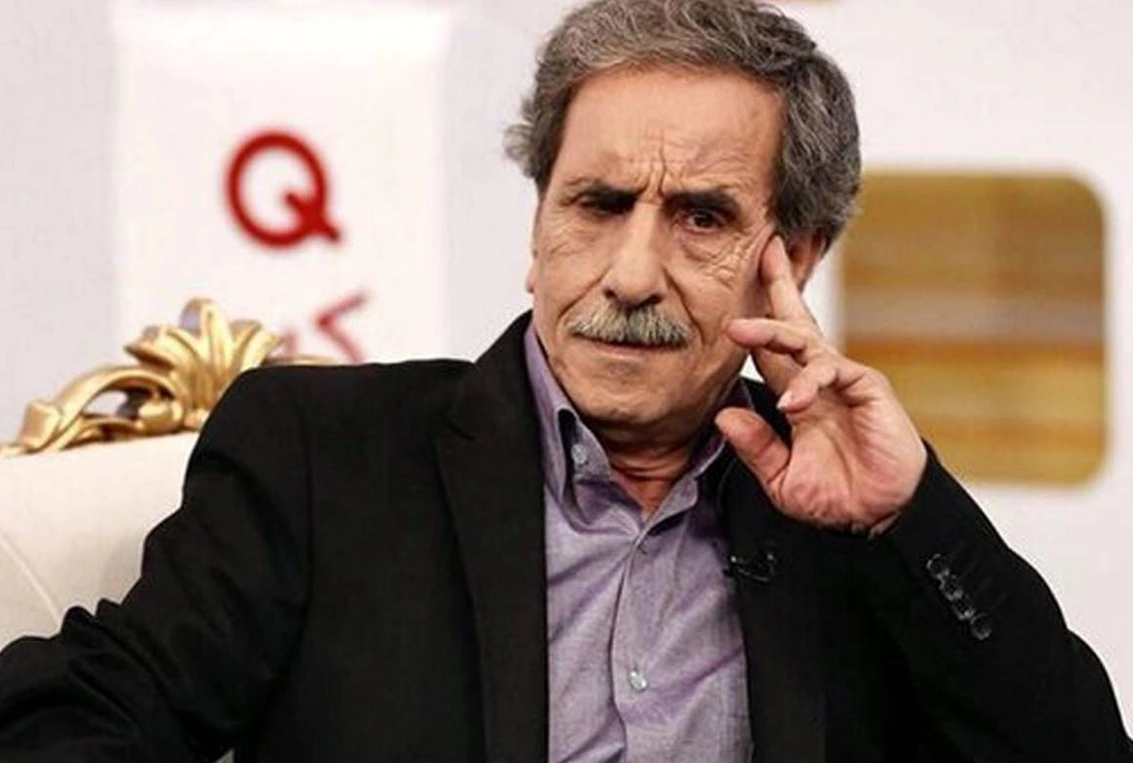 دوچرخه‌سواری بازیگر ۷۸ ساله سینمای ایران در خیابان+ عکس