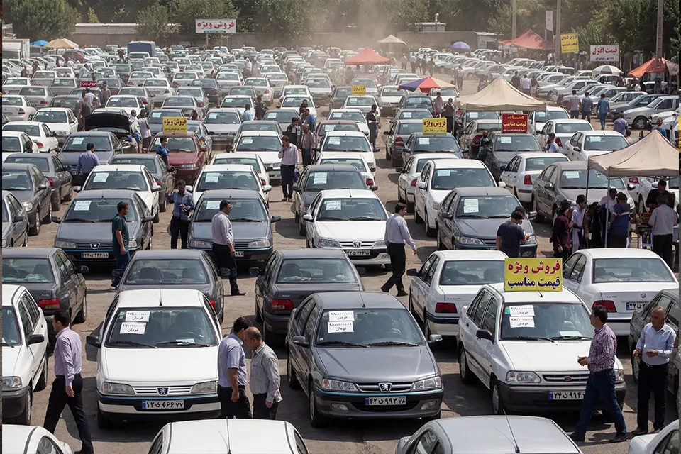 چرا قیمت آگهی خودروهای کارکرده با قیمت نهایی معامله در بازار متفاوت است؟