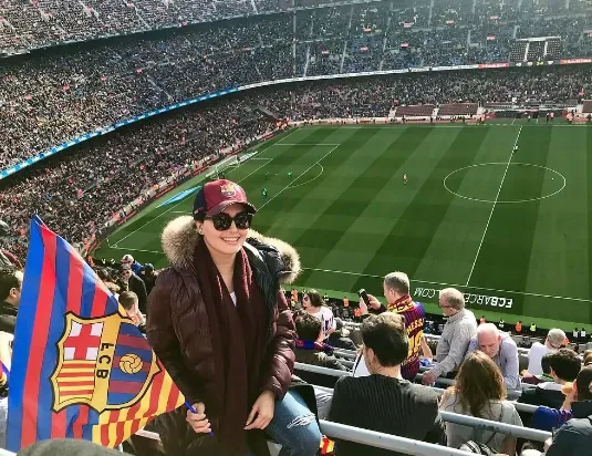 سفر در زمان؛ &laquo;الناز شاکردوست&raquo; در 33 سالگی و در ورزشگاه نیوکمپ؛ سال 96