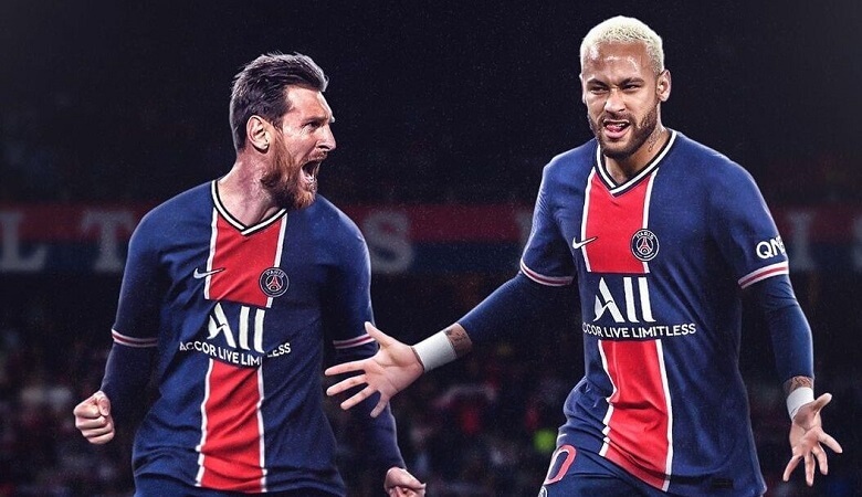 تصاویر جالب کریسمسی از مسی و نیمار در کنار خانواده هایشان!