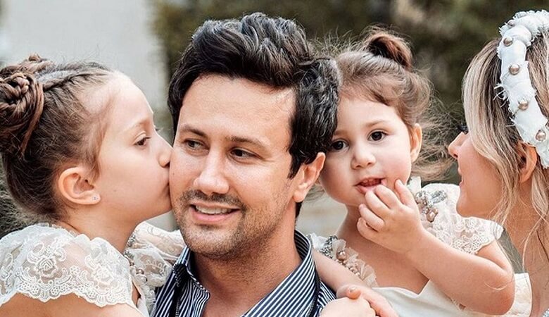 عکس/ دختران خوشتیپ و خوشگل شاهرخ استخری در شب جشن کریسمس