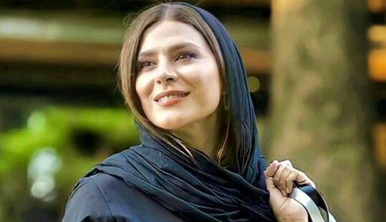 عکس/ سحر دولتشاهی و دوستان در برف و یخبندان گرفتار شدند