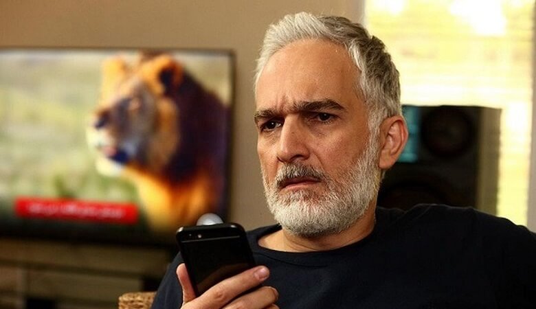 ماجرای بیژن بنفشهخواه با عروسک خروس چیست؟