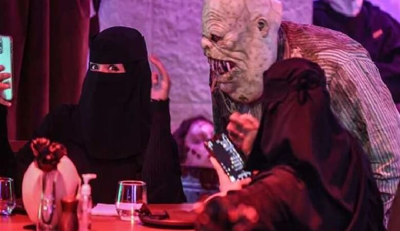 ویدئو/ رستوران عربستانی که در آن زامبی‌ها پیشخدمت هستند! + تصاویر