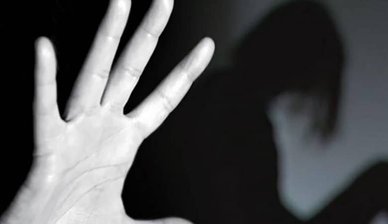 عکس بی آبرویی دختر 13 ساله کمر پدرش را شکست!