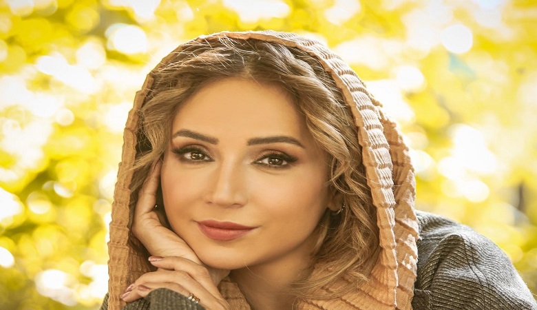 تبلیغ زیرپوستی یک کافه توسط “شبنم قلی خانی”/ عکس