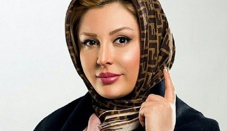 عکس/ موتورسواری نیوشا صیغمی با مرد غریبه و موتور لاکچری!