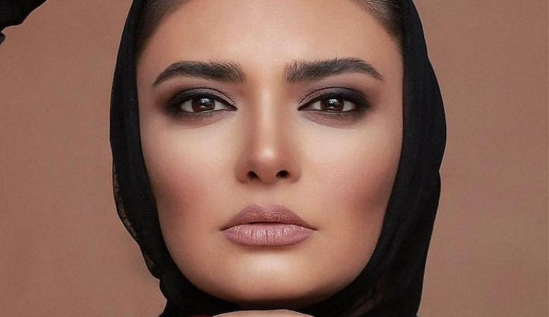 چهره ماتم زده “لیندا کیانی” با آرایش غلیظ/ عکس