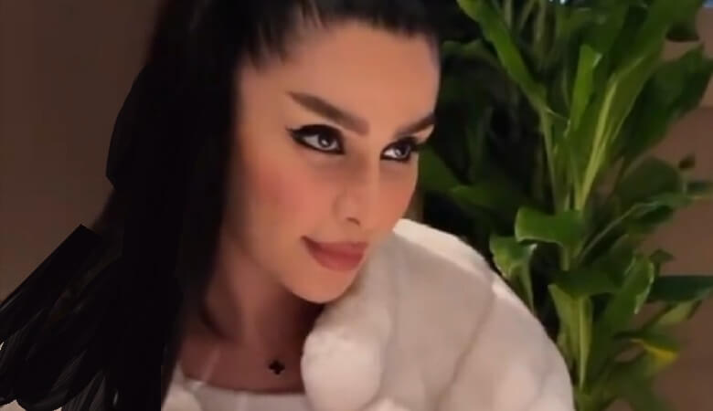 عکس/ دنیا جهانبخت زمانی که محجبه بود و مقنعه می‌پوشید!