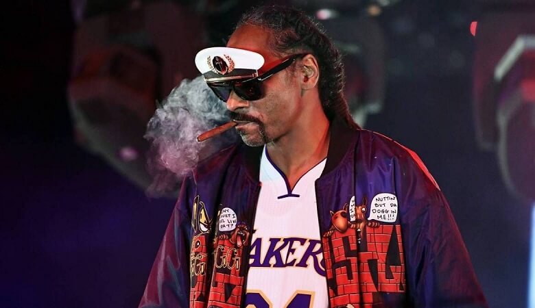 تصاویر/ خواننده معروف آمریکایی با لباس ایرانی به پربینندهترین برنامه آمریکا آمد!