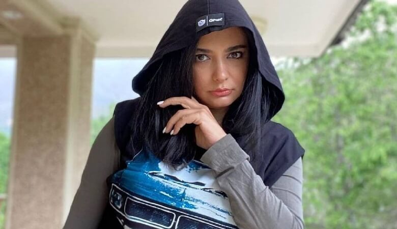 عکس/ گرد پیری بر چهره لیندا کیانی در جدیدترین حضورش در انظار عمومی