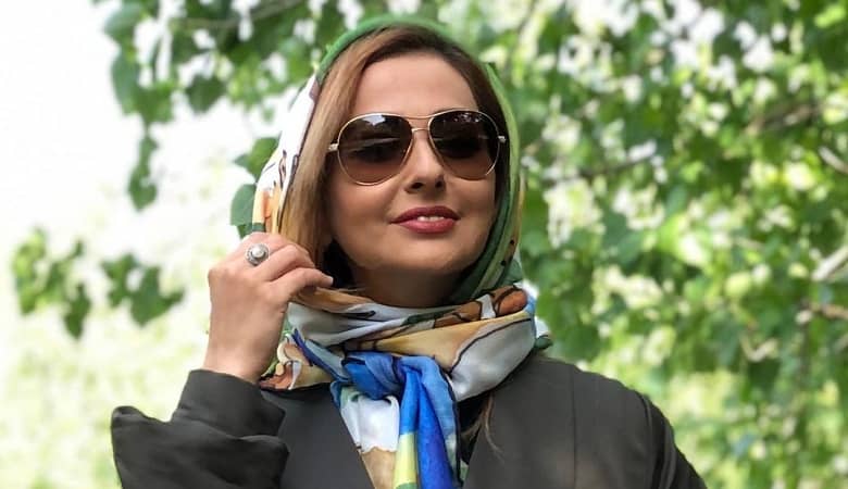 عکس/ ژست عاشقانه عجیب و تکراری نفیسه روشن و همسرش!
