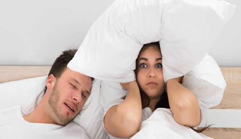 اگر خروپف می کنید بخوانید؛ ترفندهایی برای درمان که نمی دانید!