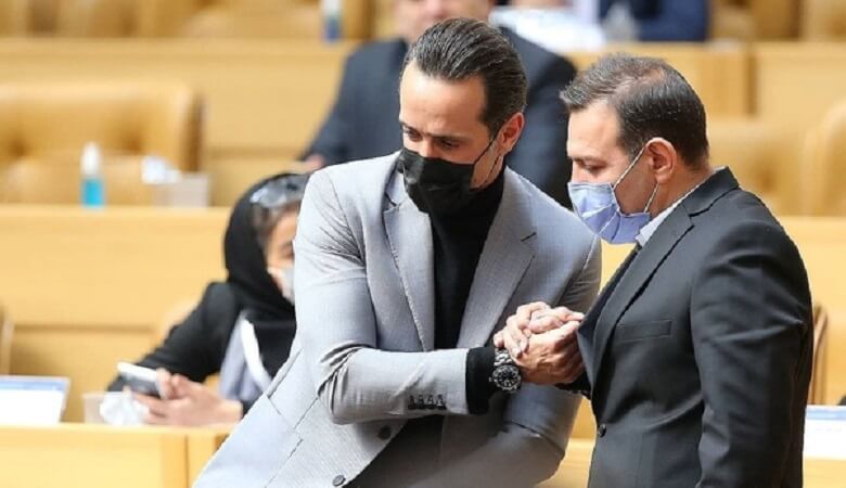 عکس/ دل علی کریمی خنک شد؛ واکنش او به برکناری رییس فدراسیون فوتبال!