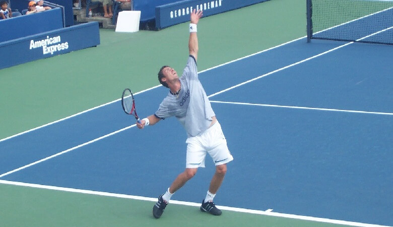 ویدئو/ بهترین سرویس تاریخ تنیس که همه را شگفت زده کرد!